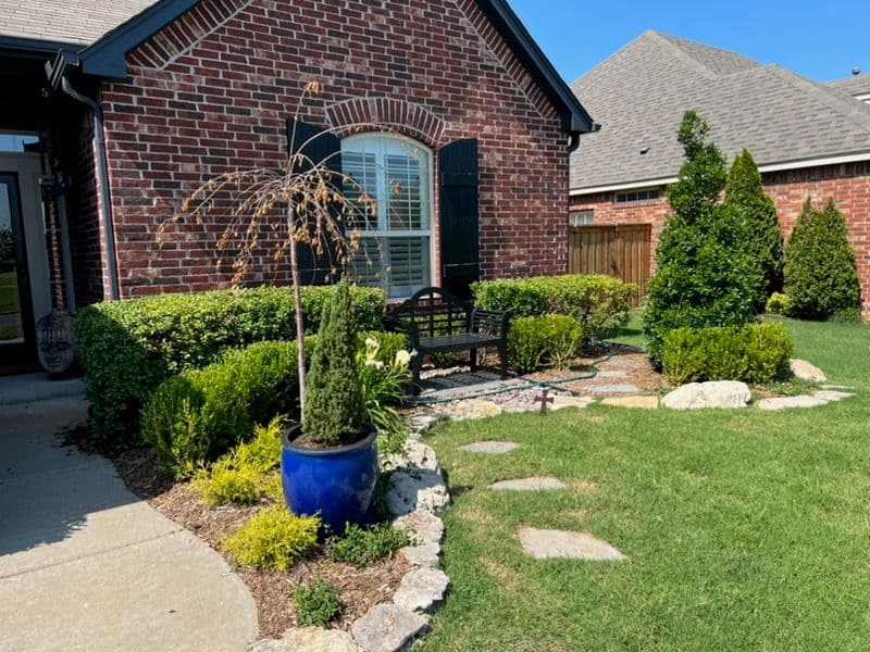 Gallery photos for Front Garden Landscape Transformation in Broken Arrow: Image #1